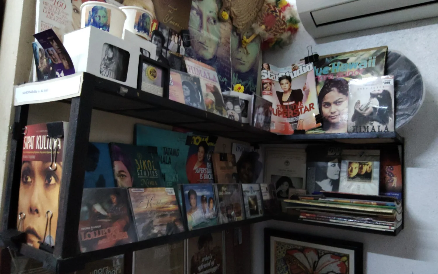 Museum collection and memorabilia displayed at Ka Insó Galeri & Museo